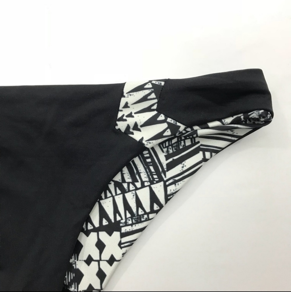 L*space 🏊‍♂️👙bottoms reversible Xsmall - Picture 3 of 5